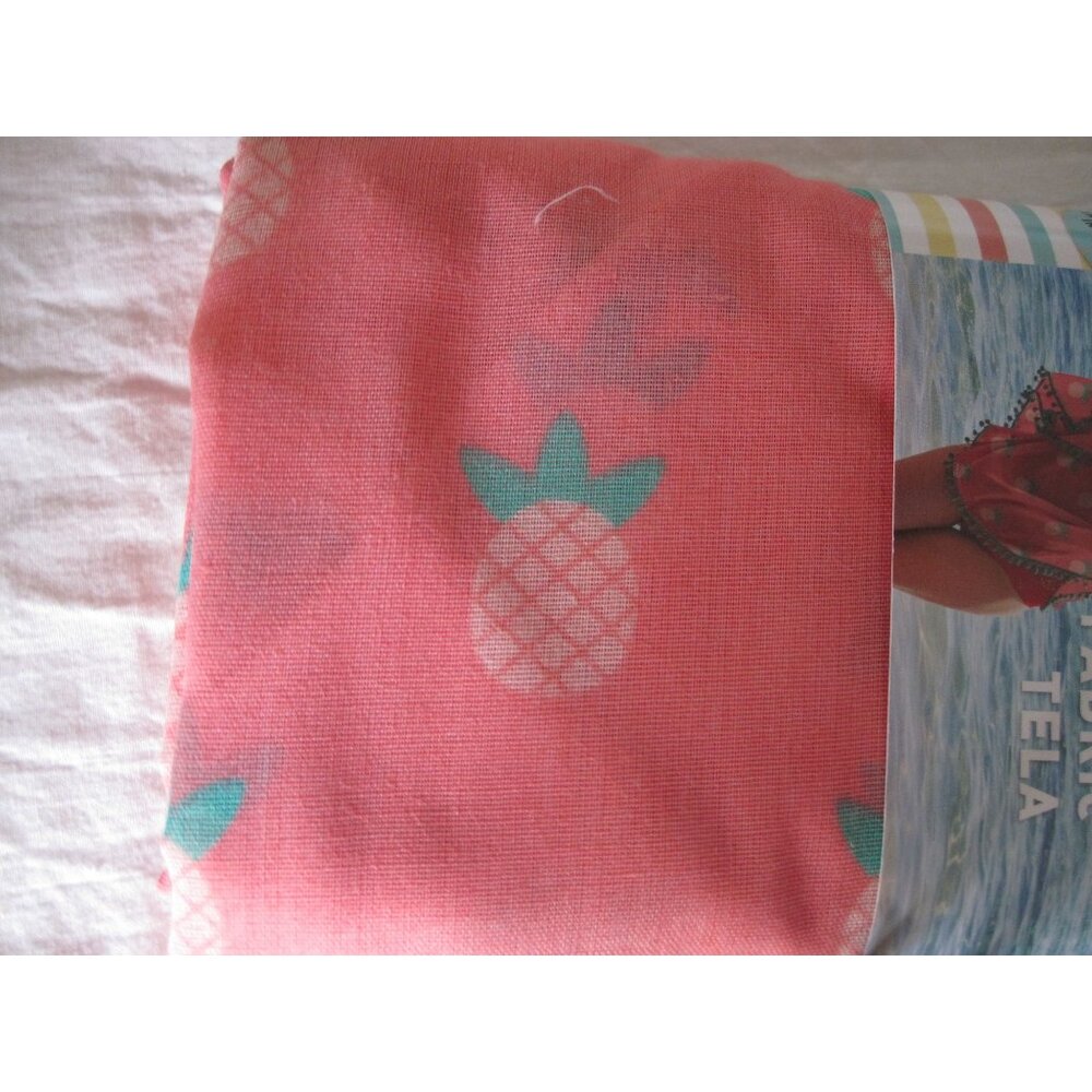 New Precut 2 Yards of Peach Pineapple Summer Fun Fabric 58"x72" Polyester/Cotton - Picture 3 of 3